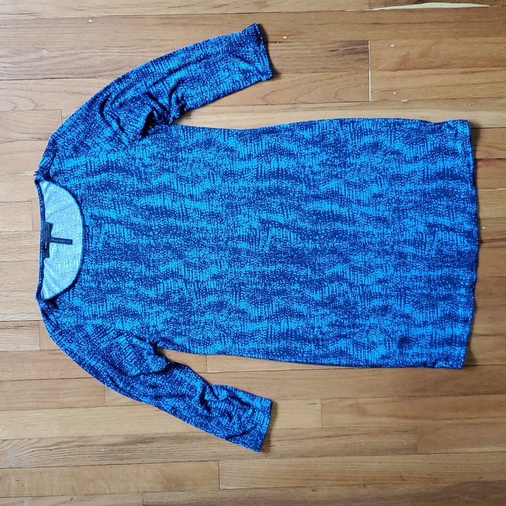 BCBG MAXAZRIA Abstract Slinky Dress